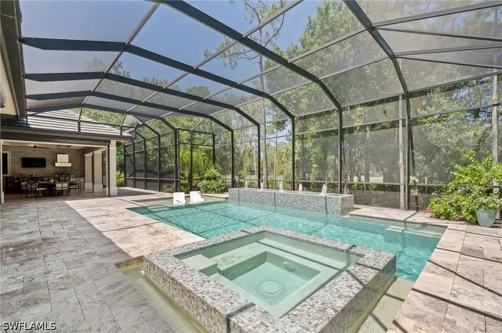 6641 Edgecumbe Drive Naples FL 34119