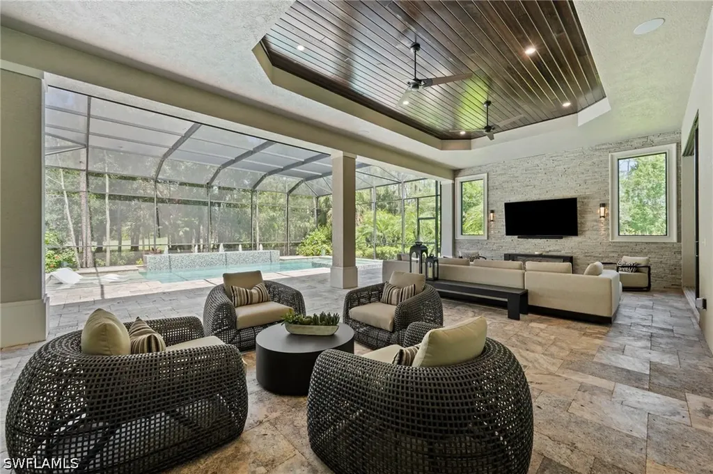 6641 Edgecumbe Drive Naples FL 34119