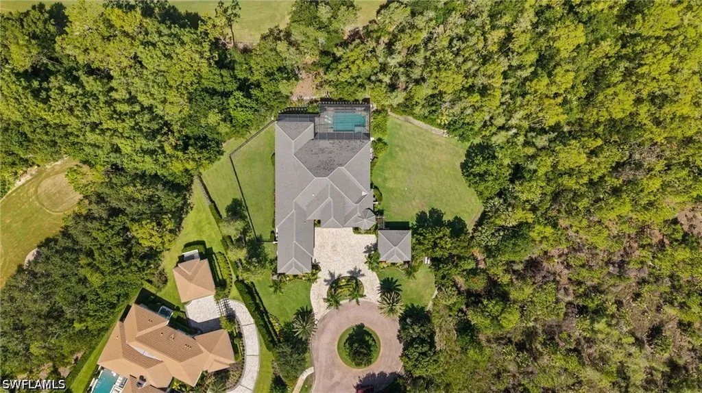6641 Edgecumbe Drive Naples FL 34119