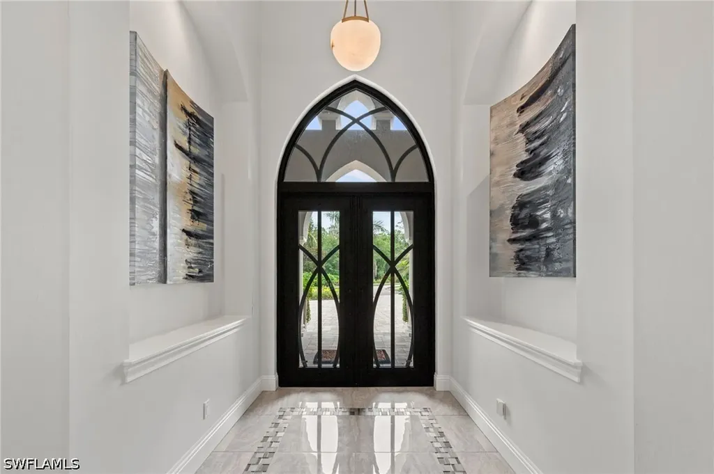 6641 Edgecumbe Drive Naples FL 34119