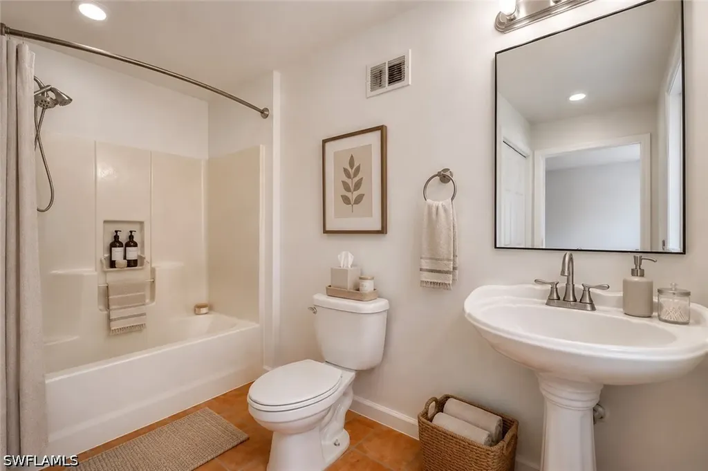 434 Leawood Circle Naples FL 34104