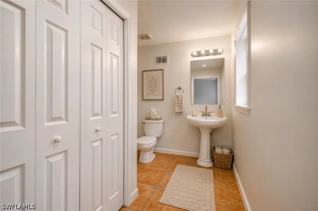 434 Leawood Circle Naples FL 34104