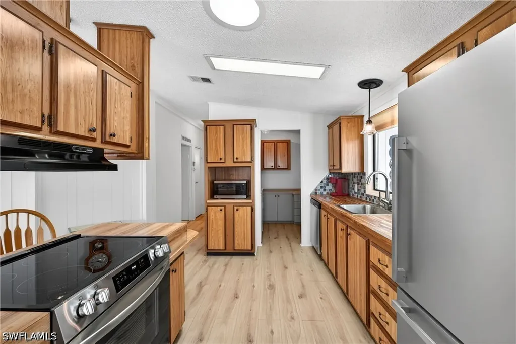 95 Oceans Boulevard Naples FL 34104