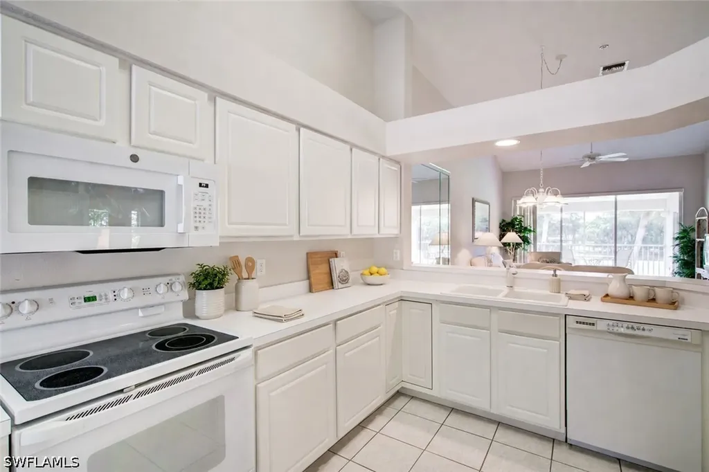 1970 Willow Bend Circle Naples FL 34109