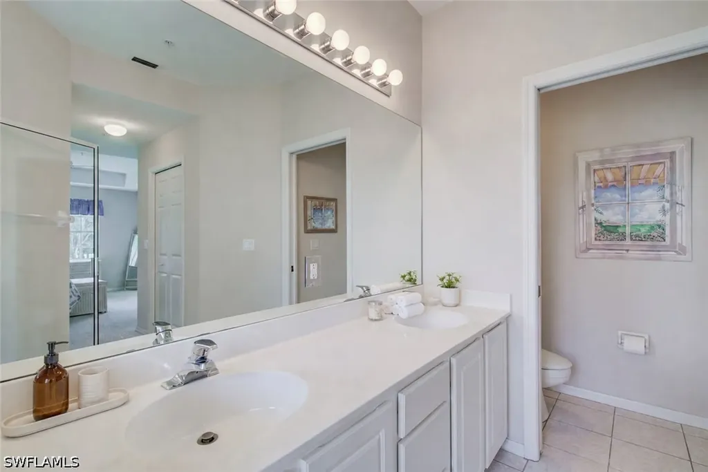 1970 Willow Bend Circle Naples FL 34109