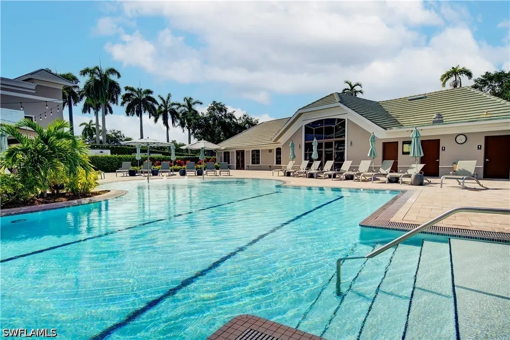 1970 Willow Bend Circle Naples FL 34109