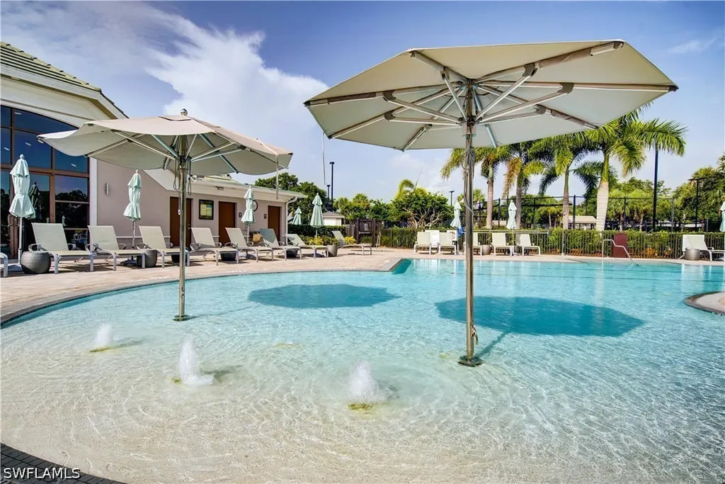 1970 Willow Bend Circle Naples FL 34109