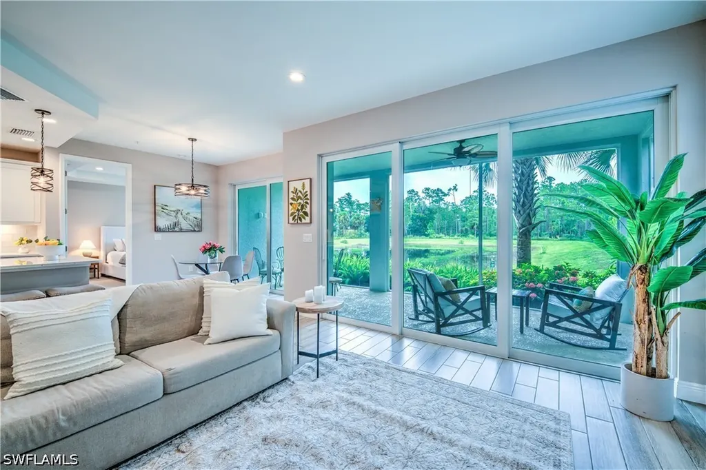 2626 Seychelles Circle Naples FL 34112