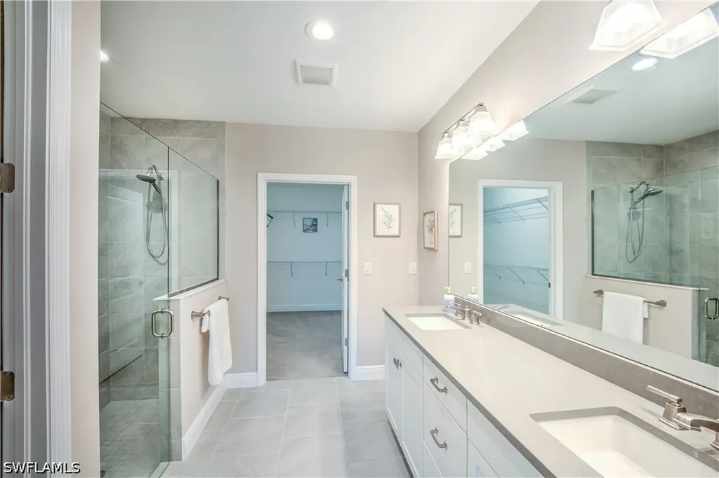 2626 Seychelles Circle Naples FL 34112