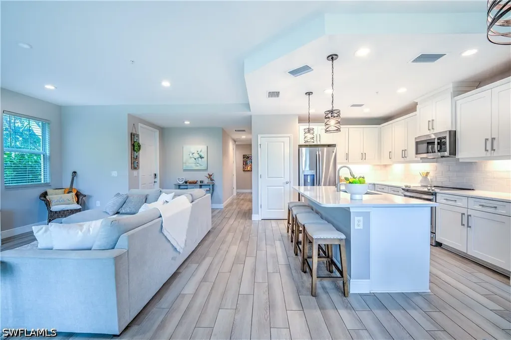 2626 Seychelles Circle Naples FL 34112