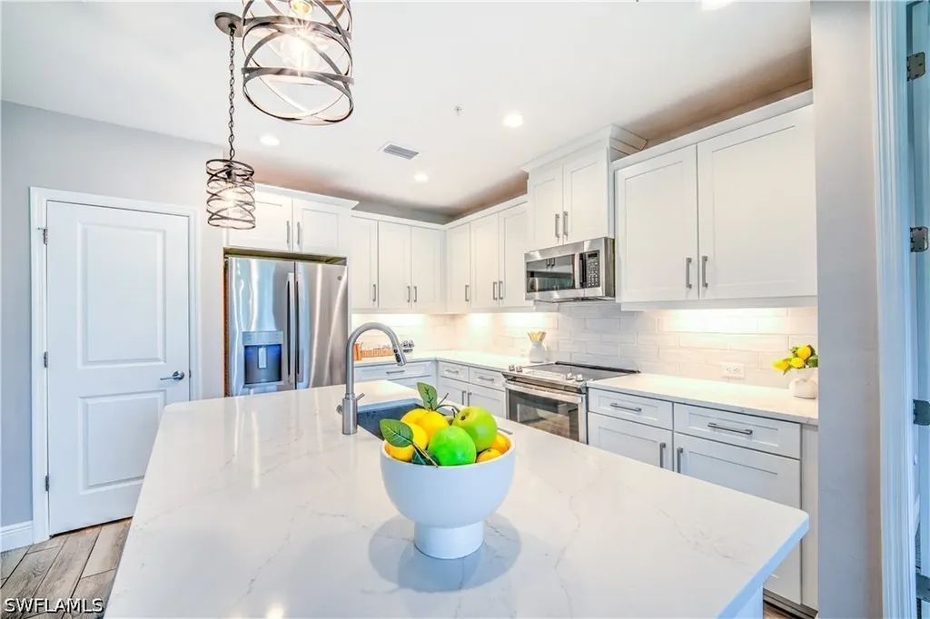 2626 Seychelles Circle Naples FL 34112