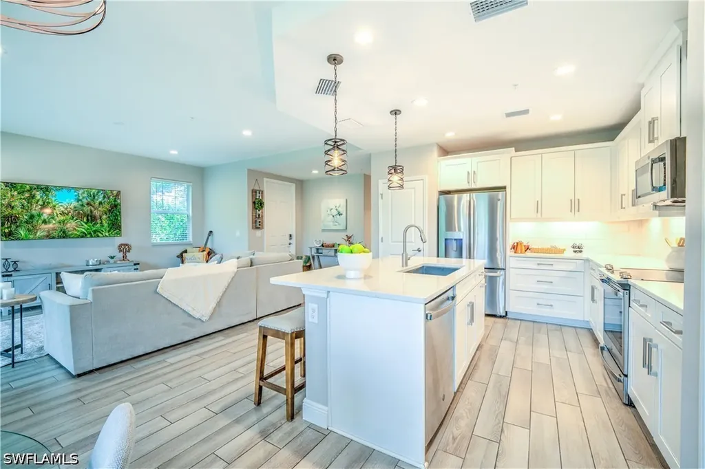 2626 Seychelles Circle Naples FL 34112