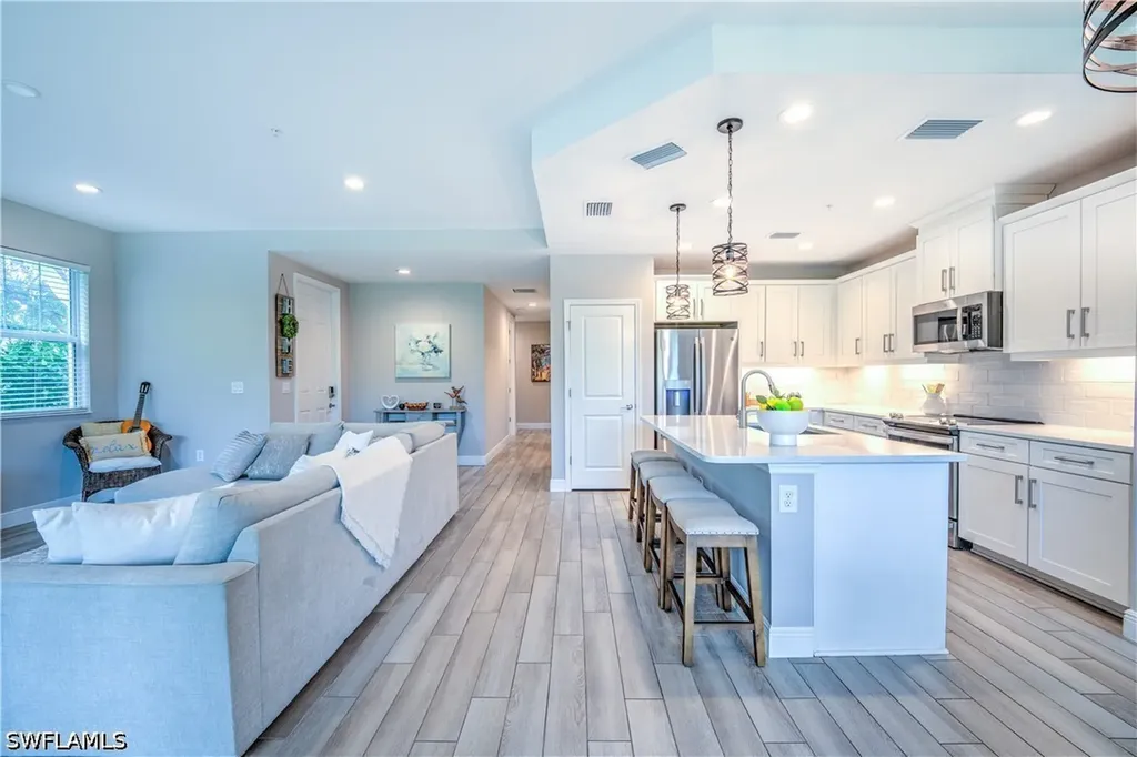 2626 Seychelles Circle Naples FL 34112