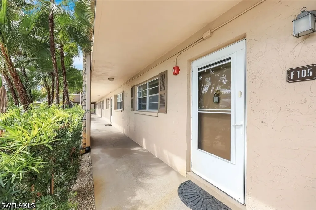 5419 Rattlesnake Hamm Road Naples FL 34113