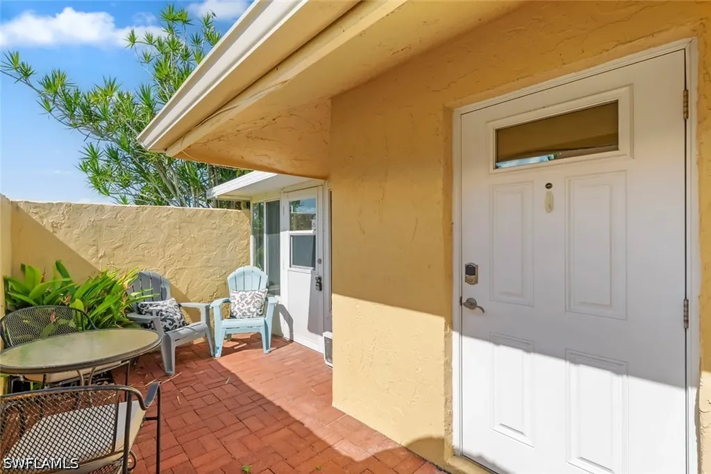 136 Harrison Road Naples FL 34112