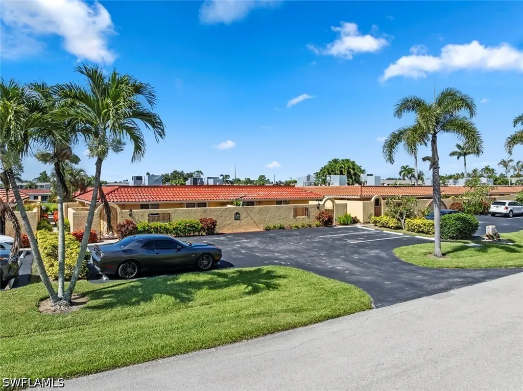 136 Harrison Road Naples FL 34112
