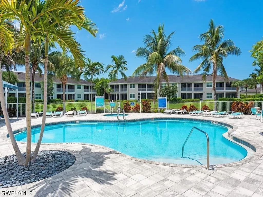 6960 Avalon Circle Naples FL 34112