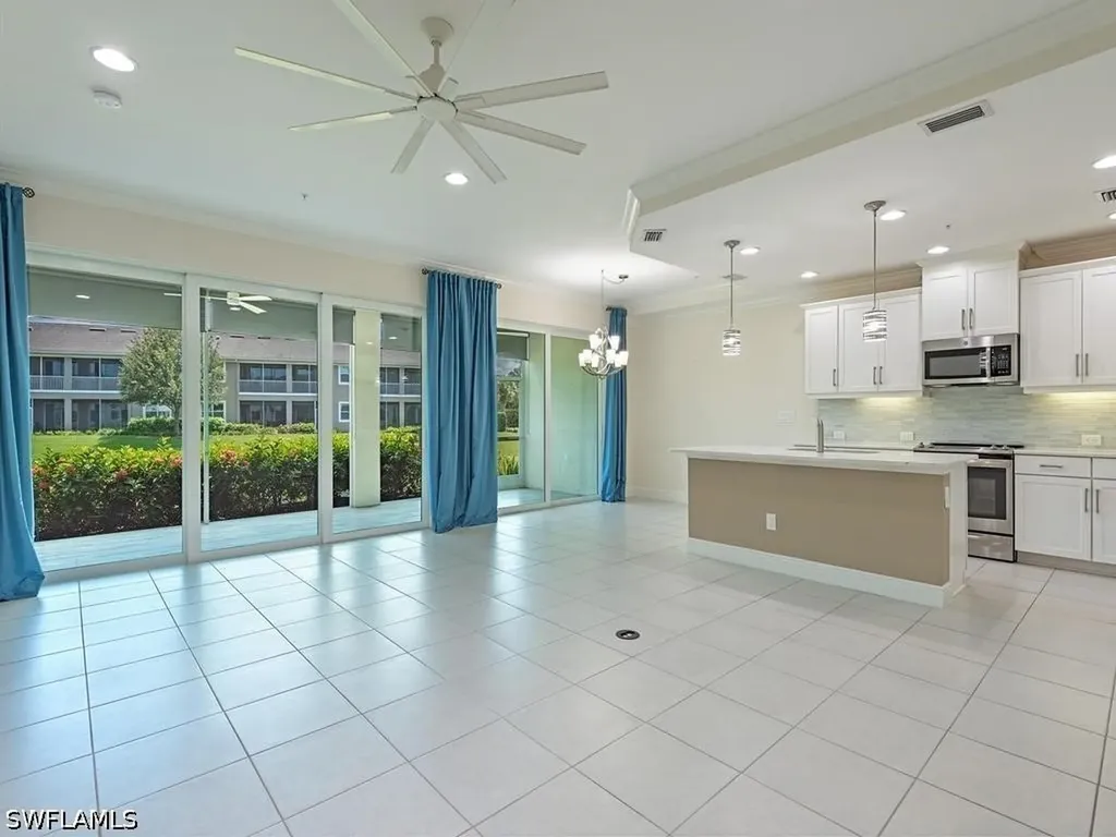 6960 Avalon Circle Naples FL 34112