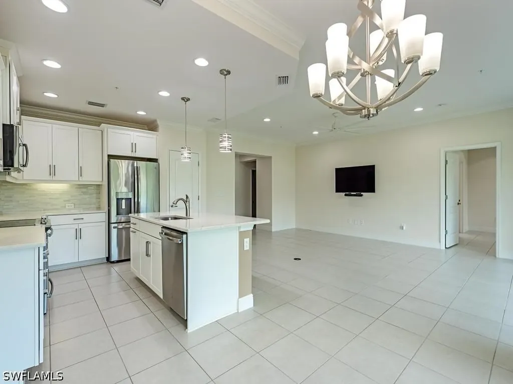 6960 Avalon Circle Naples FL 34112