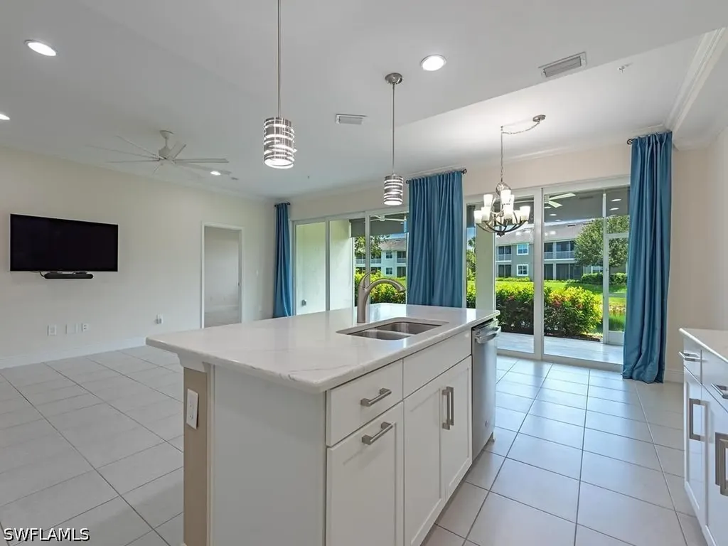 6960 Avalon Circle Naples FL 34112