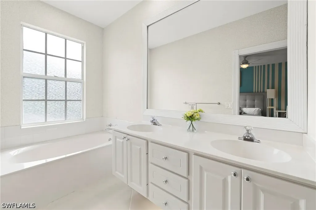 5513 Cove Circle Naples FL 34119