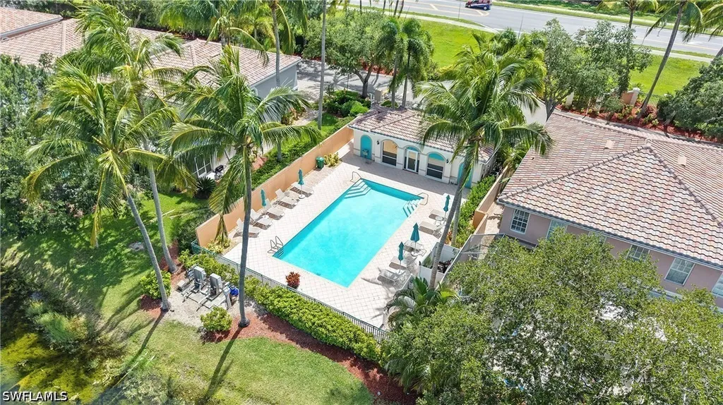5513 Cove Circle Naples FL 34119