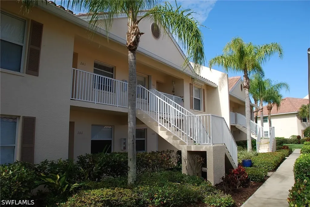 416 Valerie Way Naples FL 34104