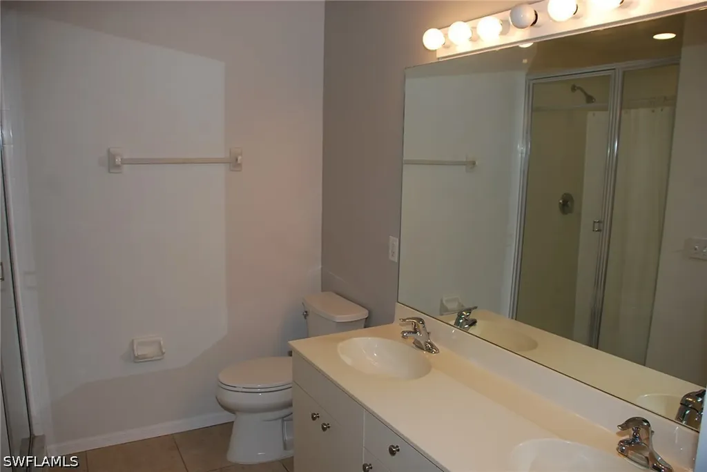 416 Valerie Way Naples FL 34104