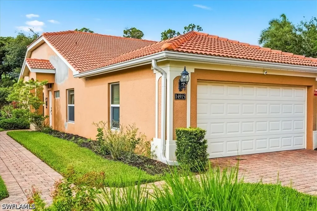 14915 Volterra Court Naples FL 34120