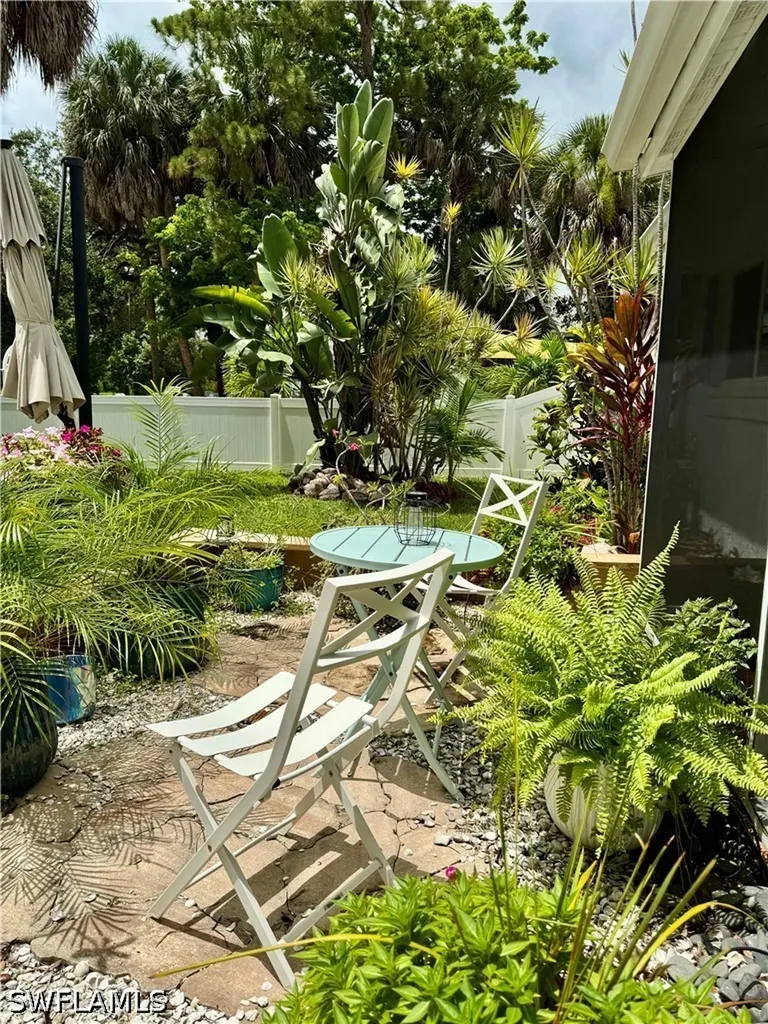 1447 Shadowlawn Drive Naples FL 34104