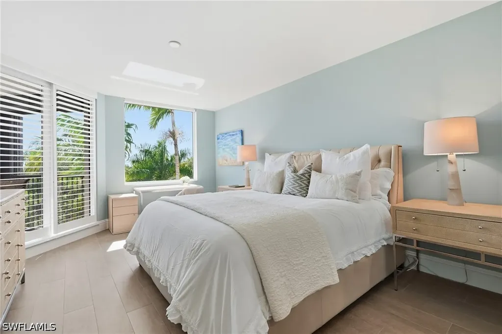 7225 Pelican Bay Boulevard Naples FL 34108