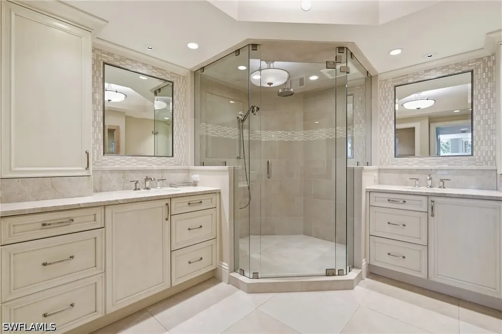7225 Pelican Bay Boulevard Naples FL 34108