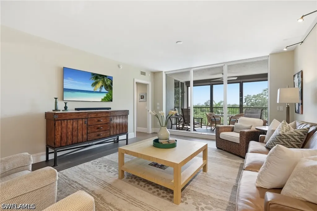 7225 Pelican Bay Boulevard Naples FL 34108