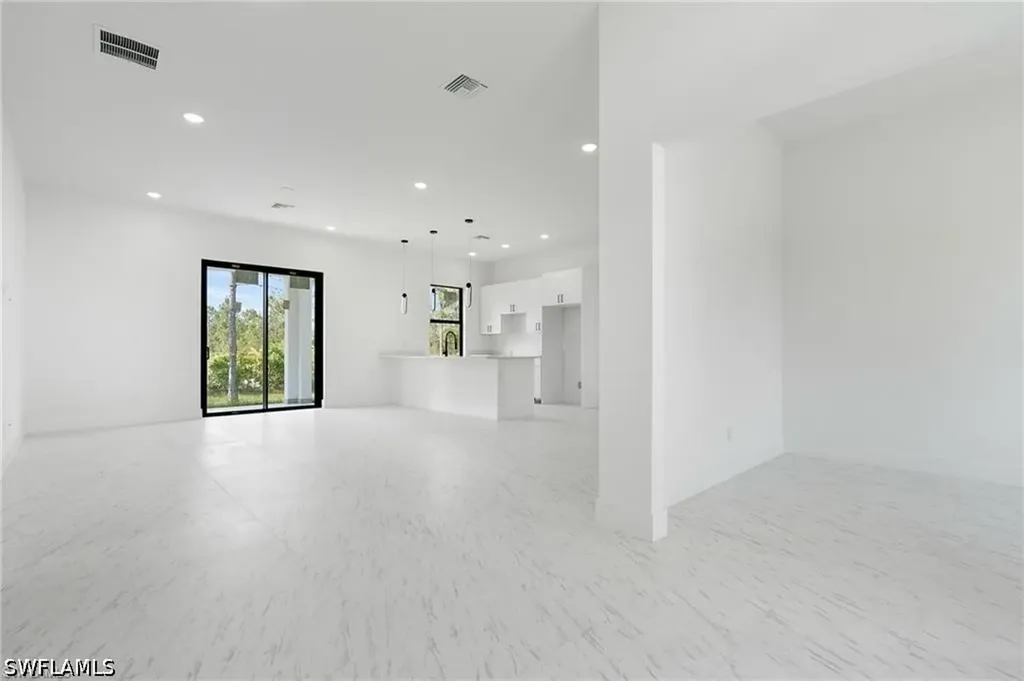 3175 Sunshine Boulevard Lehigh Acres FL 33971