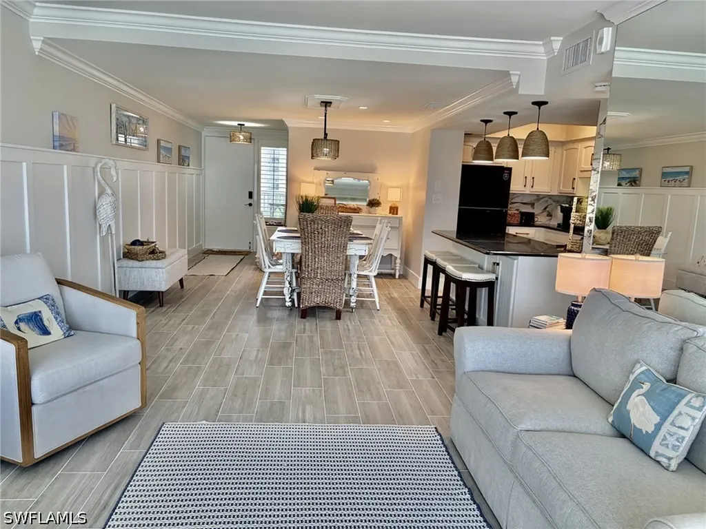 3443 Gulf Shore Boulevard N Naples FL 34103