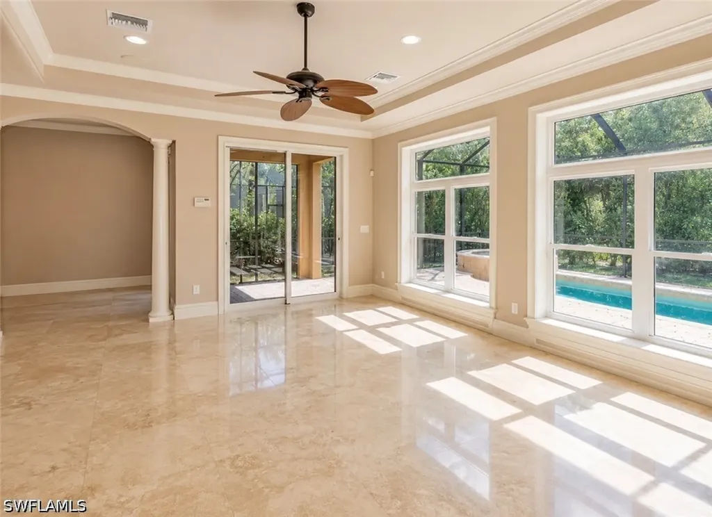 2915 Coco Lakes Drive Naples FL 34105