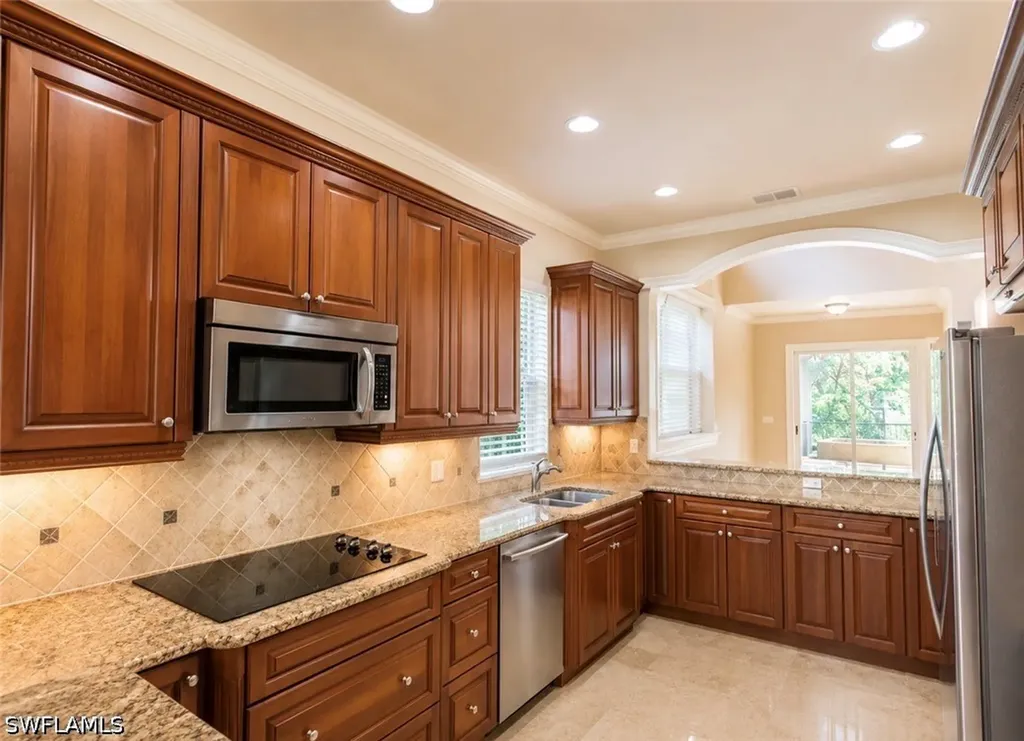 2915 Coco Lakes Drive Naples FL 34105