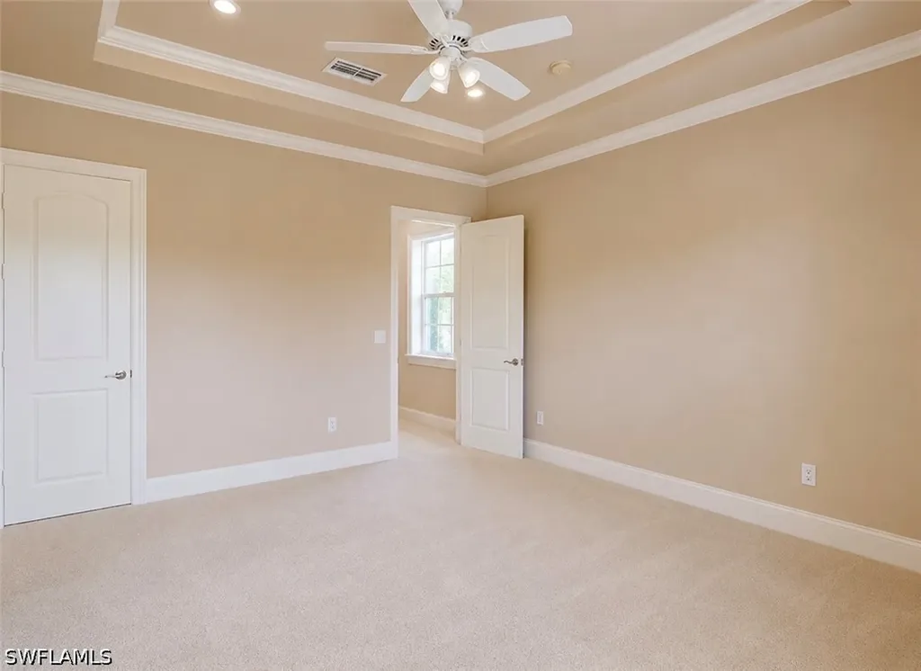 2915 Coco Lakes Drive Naples FL 34105
