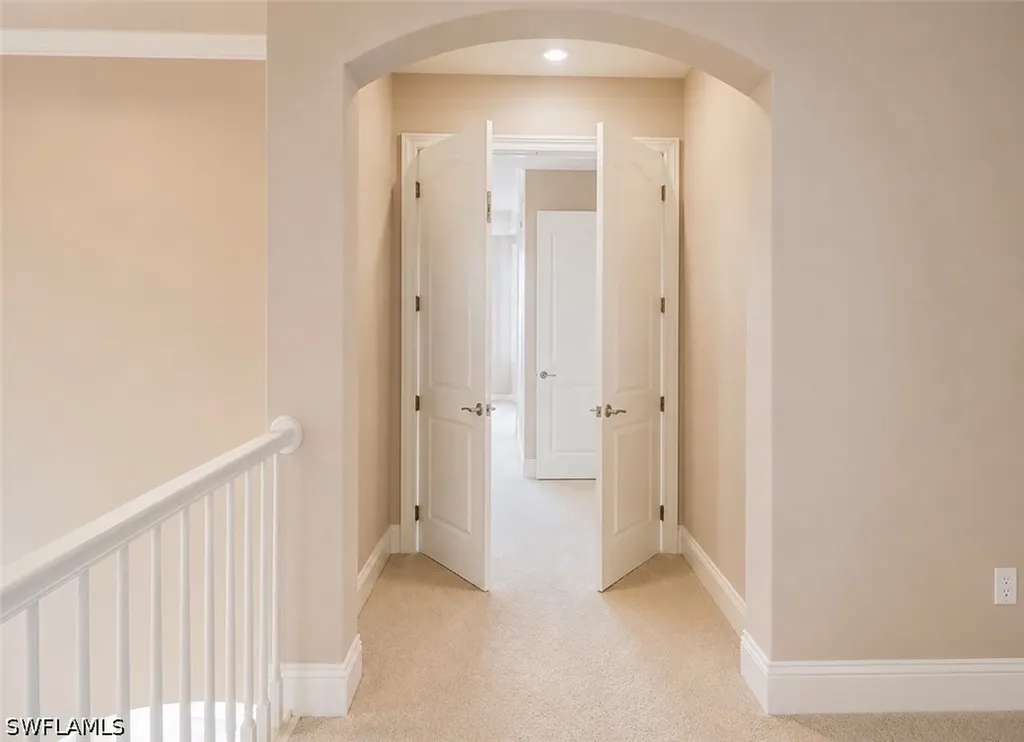 2915 Coco Lakes Drive Naples FL 34105