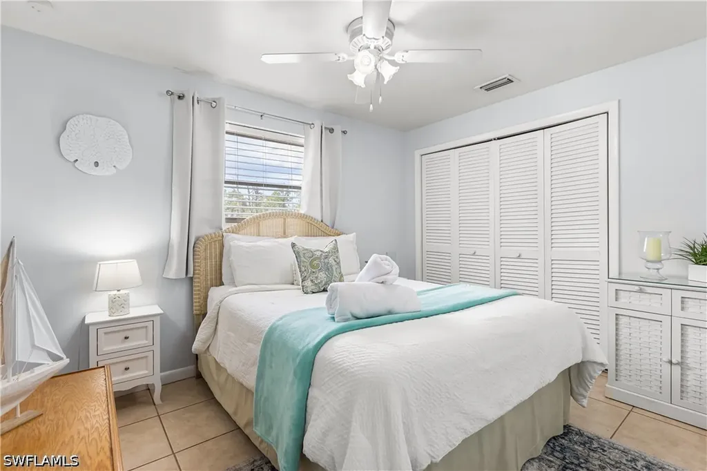 2191 Thomasson Drive Naples FL 34112