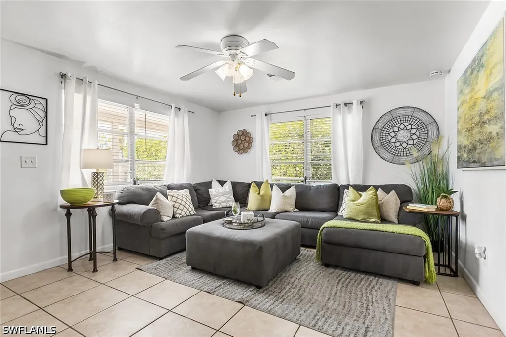 2191 Thomasson Drive Naples FL 34112