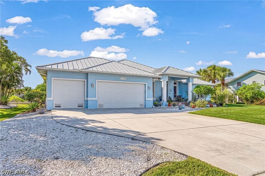 Bokeelia FL, 7791 Grande Pine Road