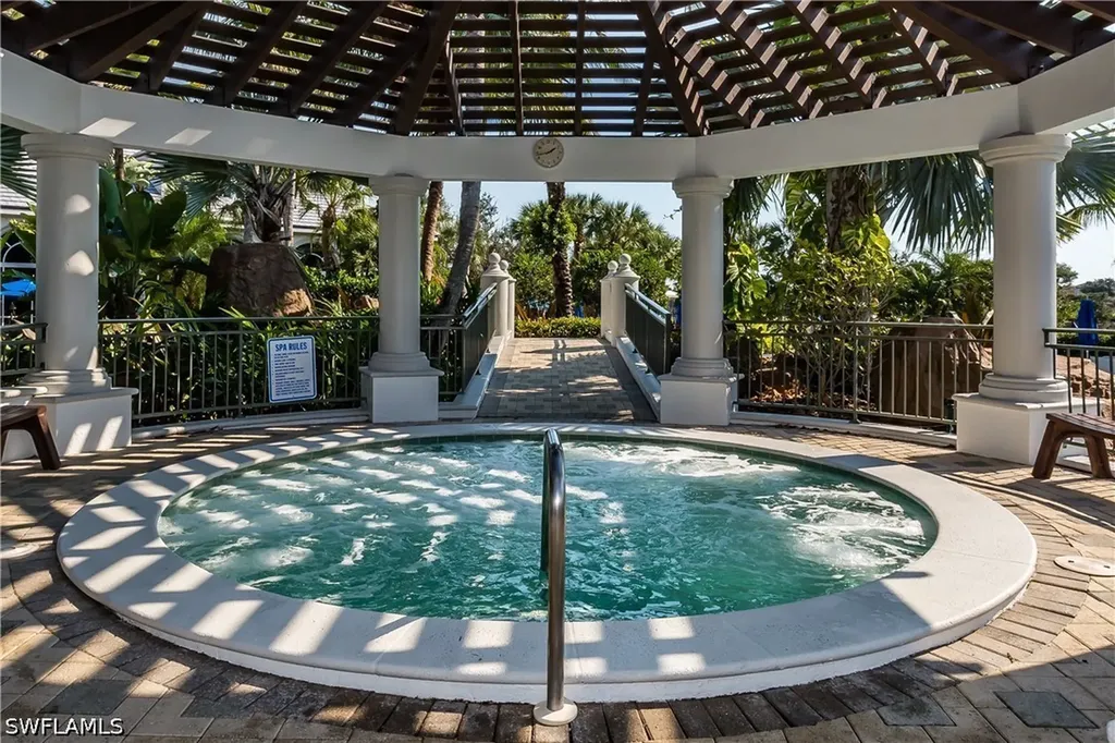9255 Museo Circle Naples FL 34114