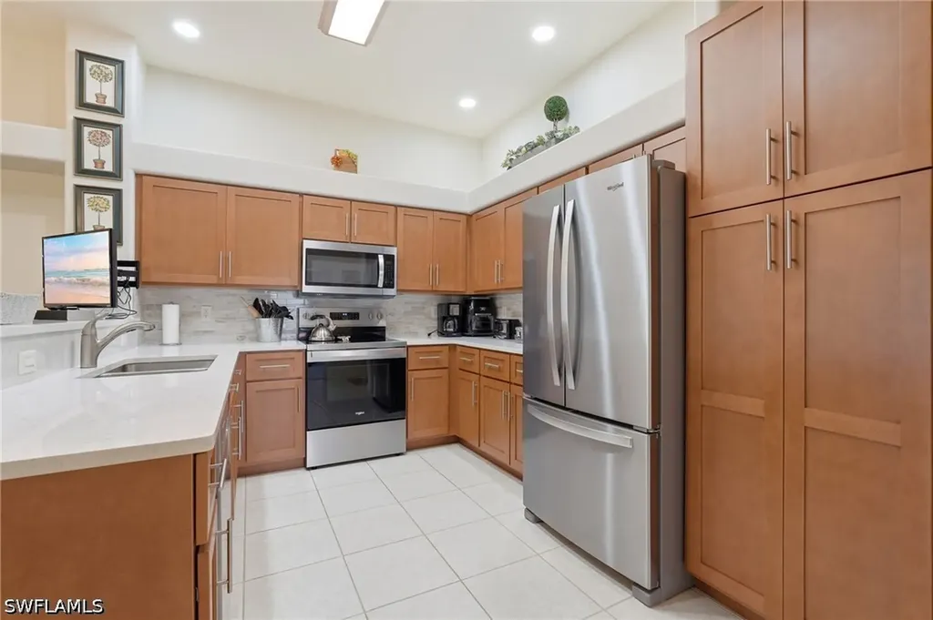 917 SW 47th Terrace Cape Coral FL 33914