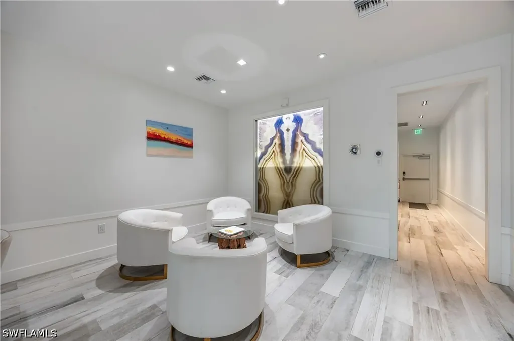 1025 5th Avenue N Naples FL 34102