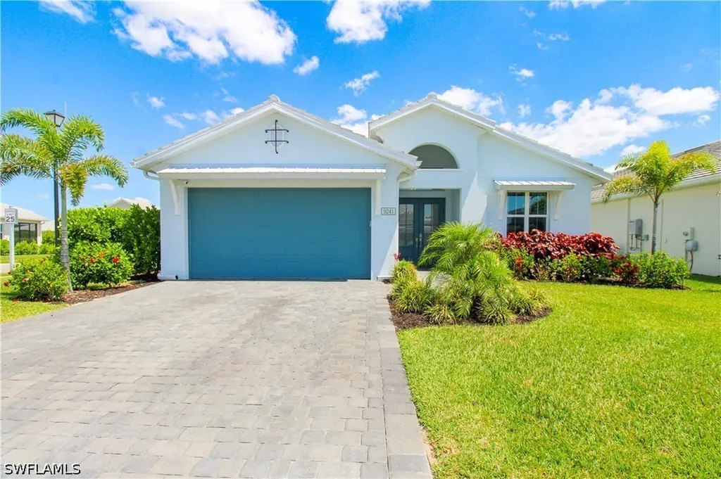 9241 Cayman Drive Naples FL 34114