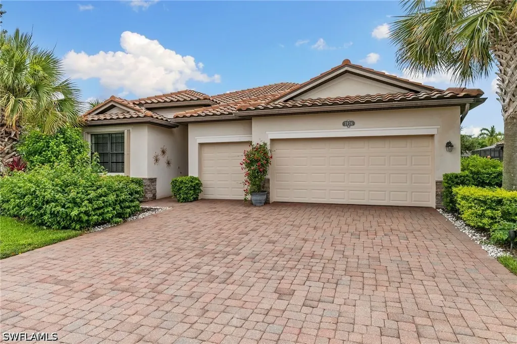 3934 Sapphire Way Naples FL 34114