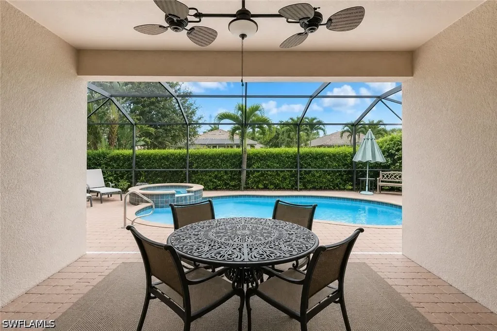 3934 Sapphire Way Naples FL 34114