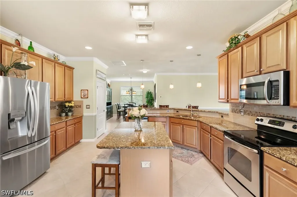 3934 Sapphire Way Naples FL 34114