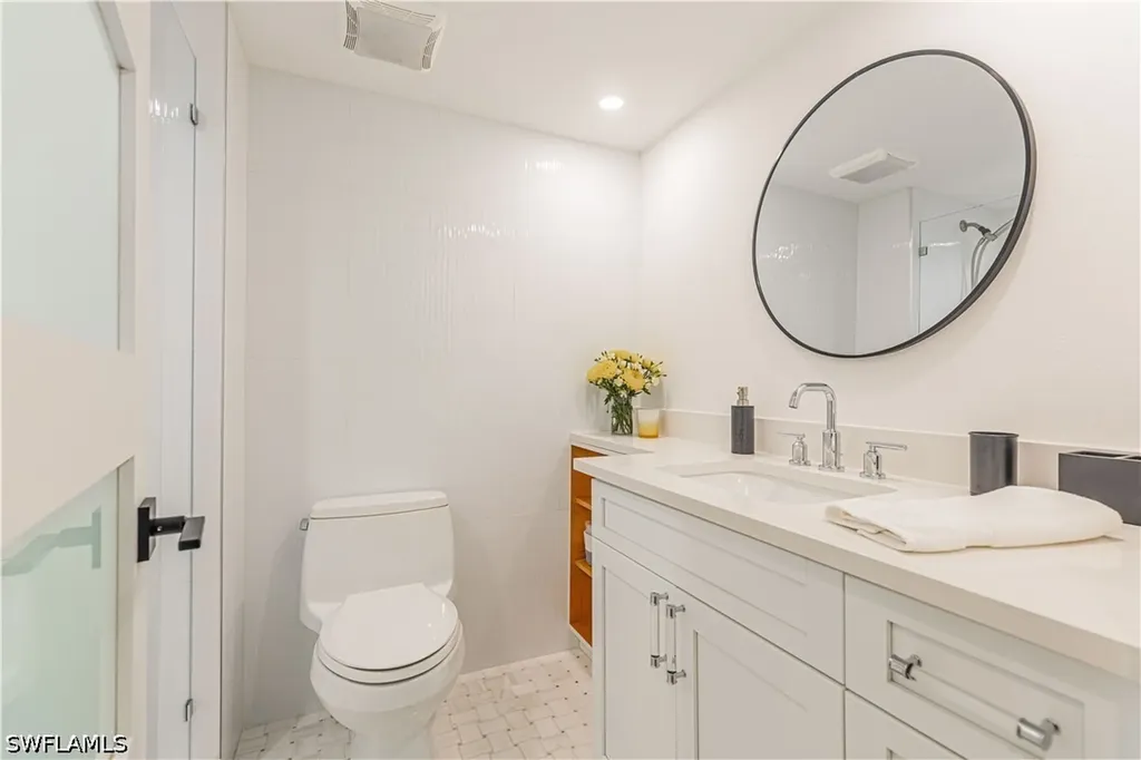 2880 Gulf Shore Boulevard N Naples FL 34103